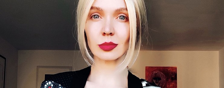 wróżka-karolina-konieczna_lindor_front_end